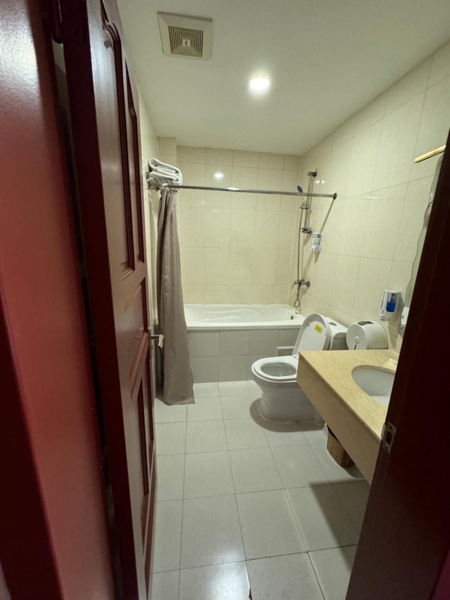 Zolotoi Drakon Hotel アルマトイ エクステリア 写真