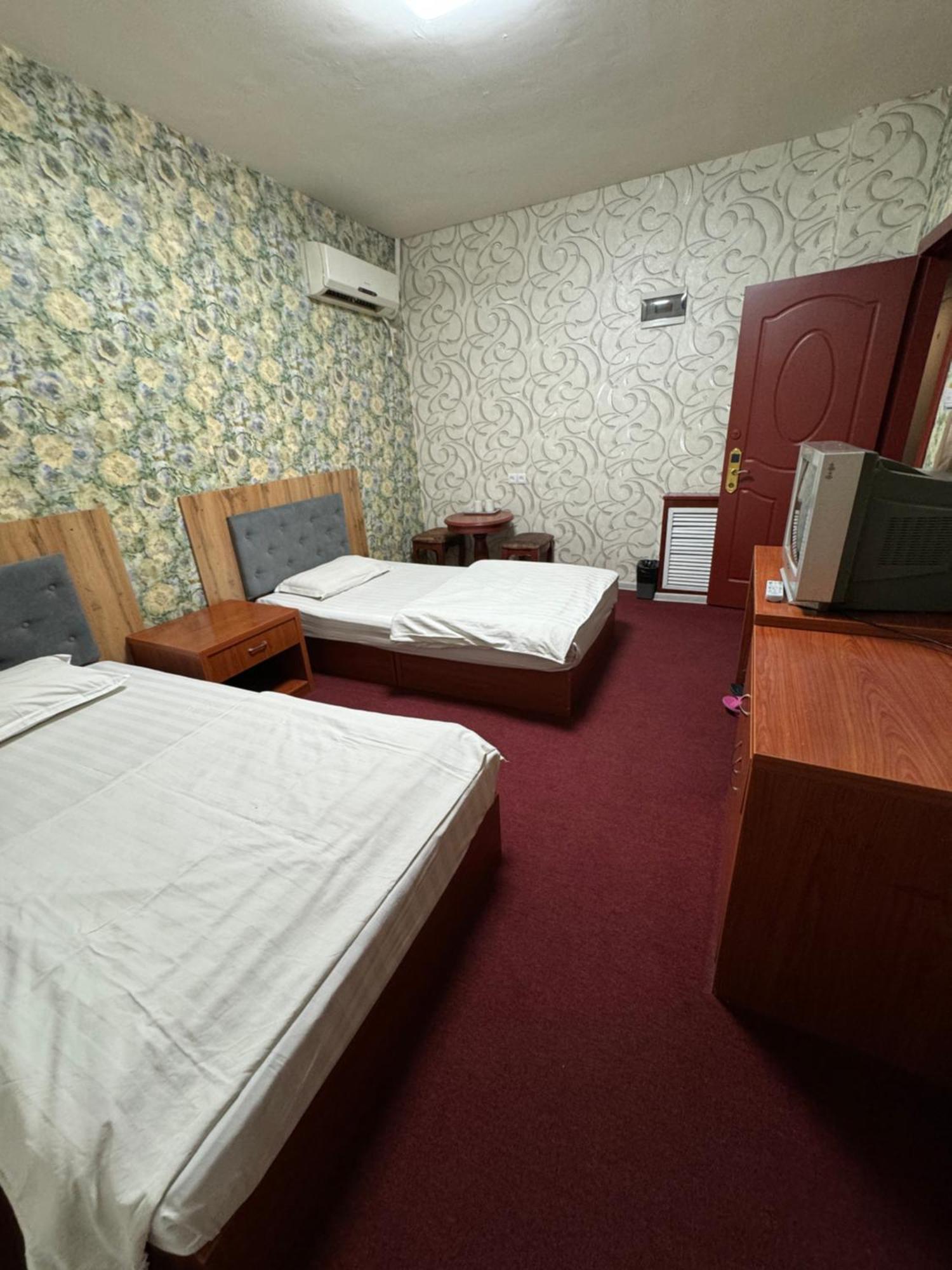Zolotoi Drakon Hotel アルマトイ エクステリア 写真
