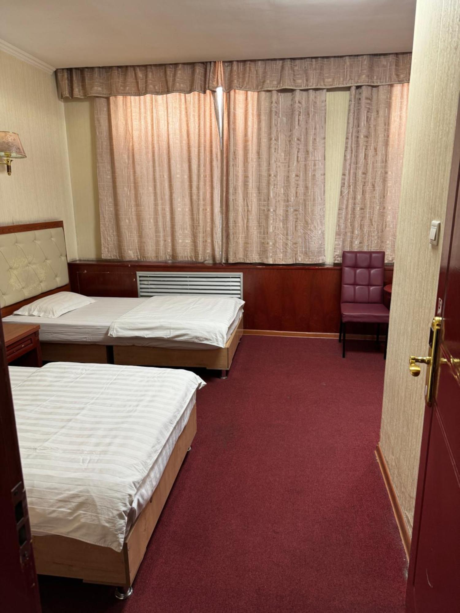 Zolotoi Drakon Hotel アルマトイ エクステリア 写真