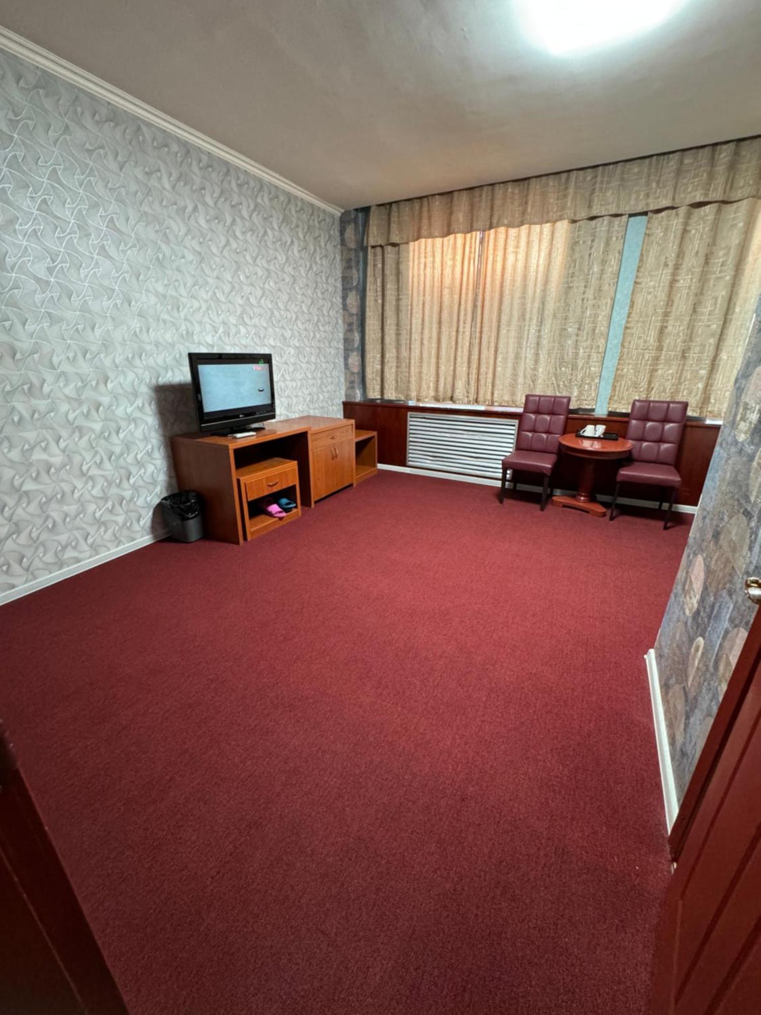 Zolotoi Drakon Hotel アルマトイ エクステリア 写真