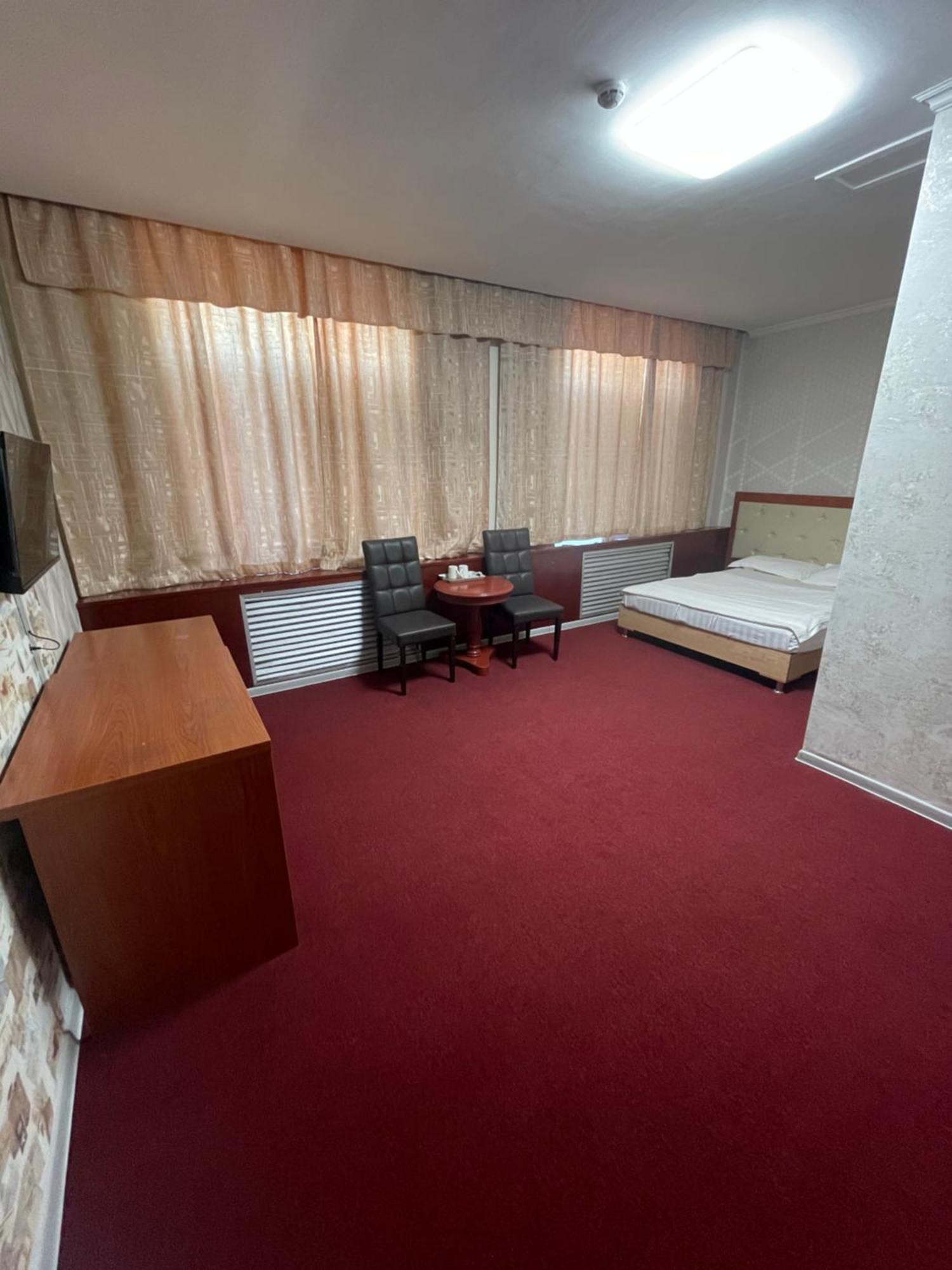 Zolotoi Drakon Hotel アルマトイ エクステリア 写真