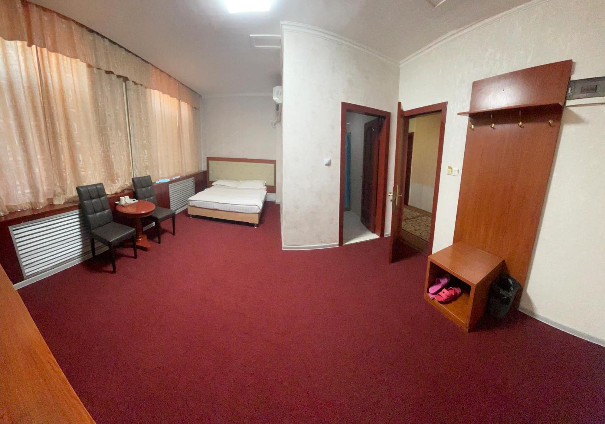 Zolotoi Drakon Hotel アルマトイ エクステリア 写真