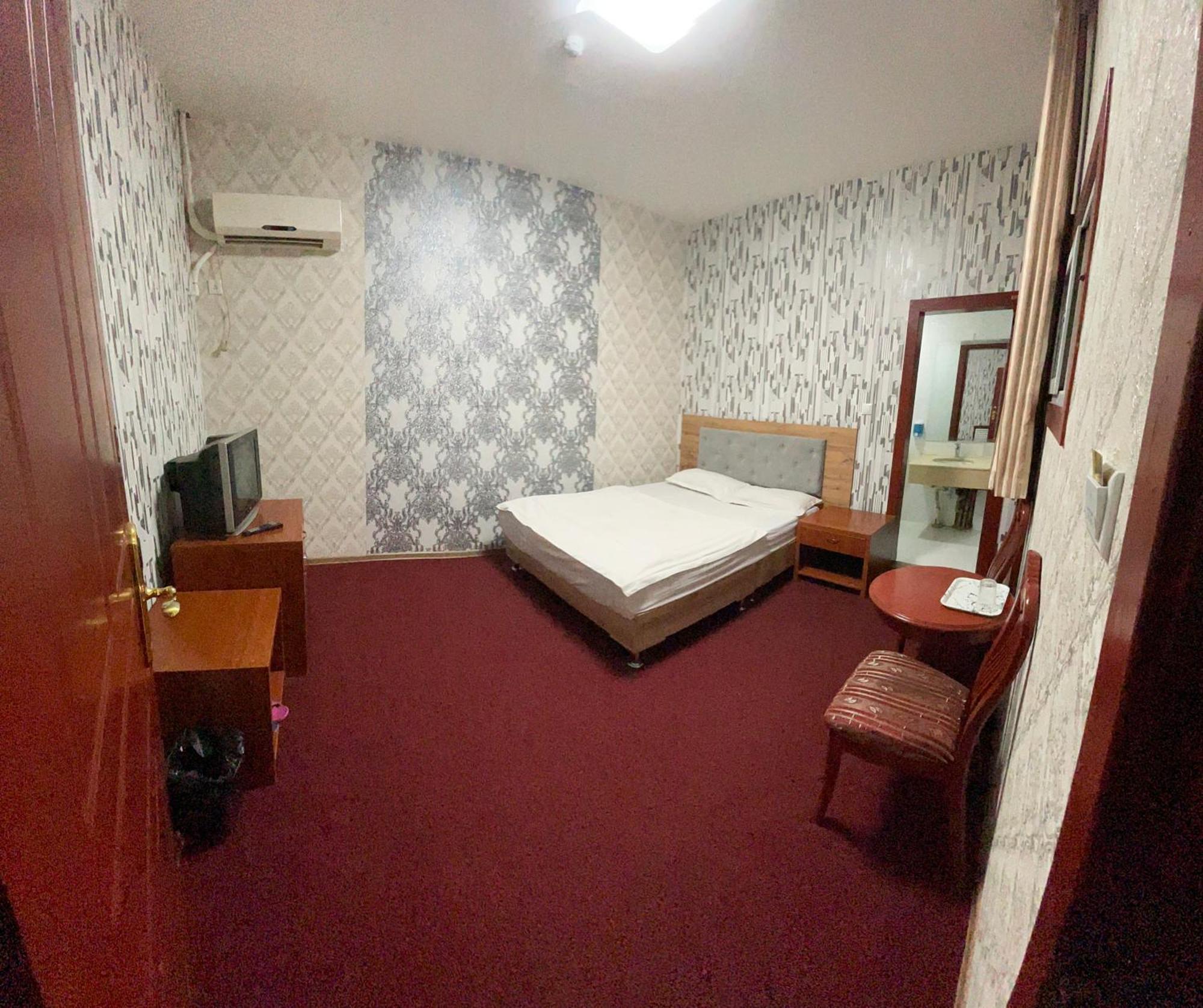 Zolotoi Drakon Hotel アルマトイ エクステリア 写真
