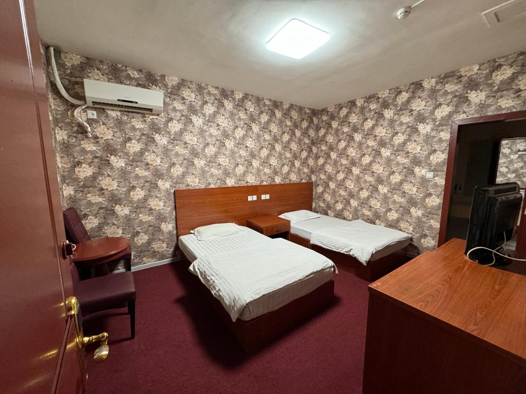 Zolotoi Drakon Hotel アルマトイ エクステリア 写真